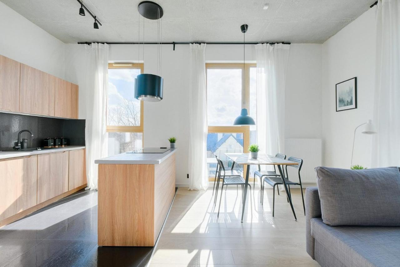 Za Cafe Peron, Patriotów 303a Apartament Warszawa